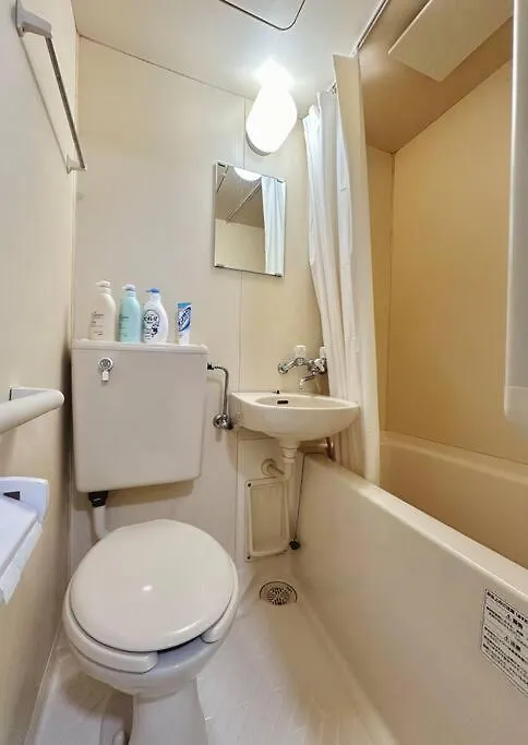 102号室花園町駅と萩之茶屋駅各2分ベット2台専用バスルーム付きアクセス抜群 Apartment Osaka 0*,  Japan